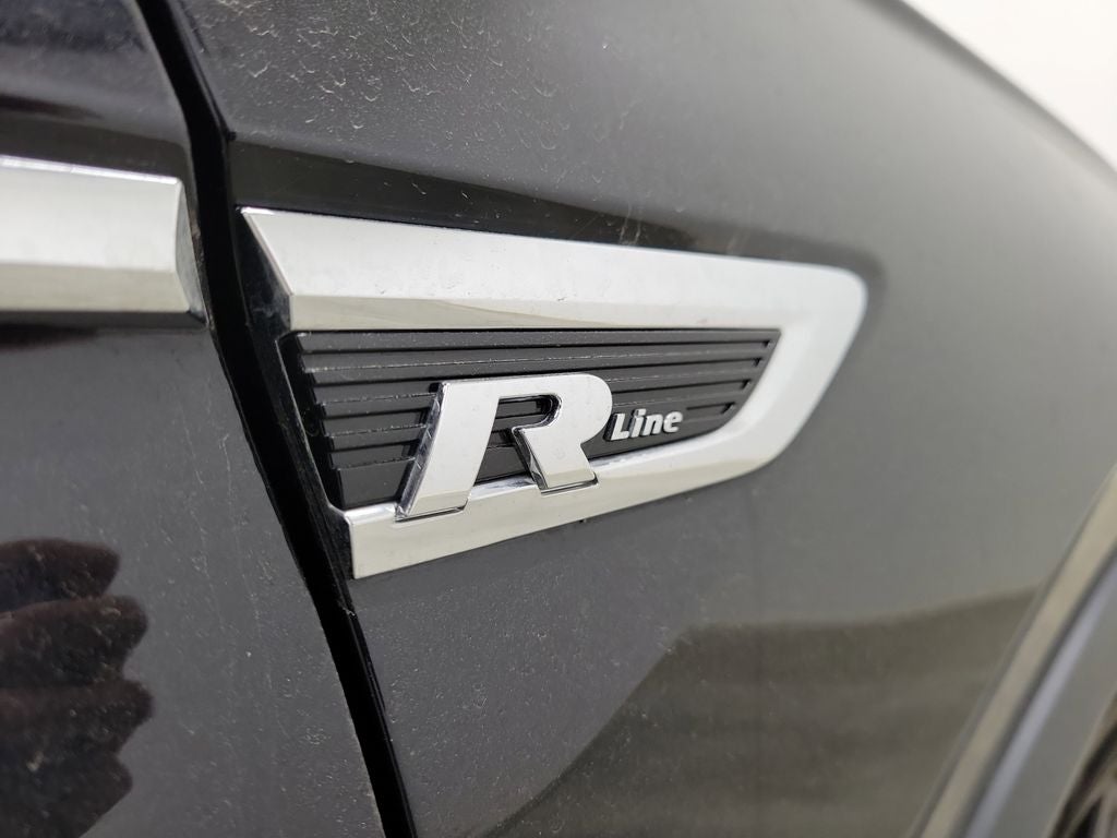 2021 Volkswagen Tiguan 2.0T SE R-Line Black