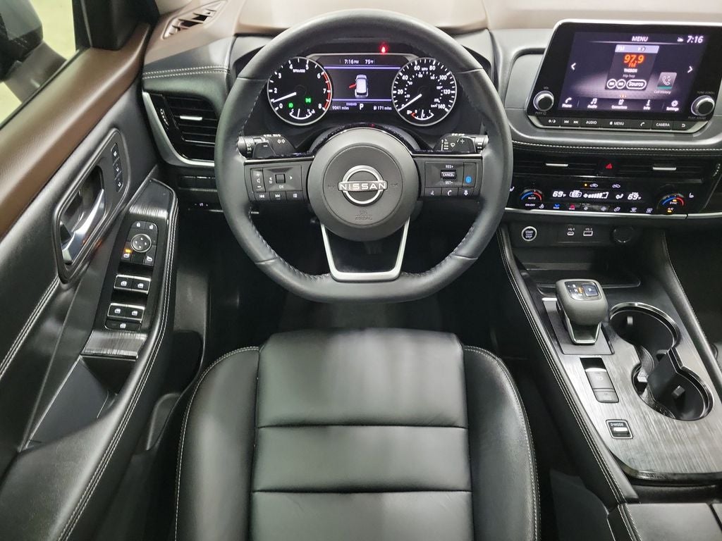 2022 Nissan Rogue SL