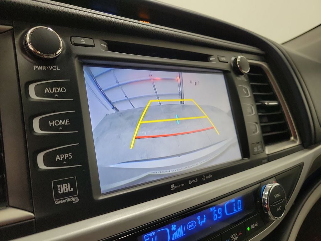 2017 Toyota Highlander Base