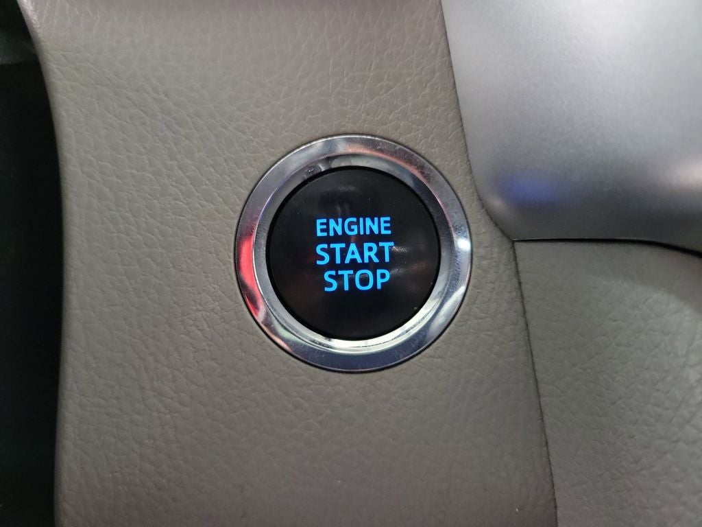 2017 Toyota Highlander Base