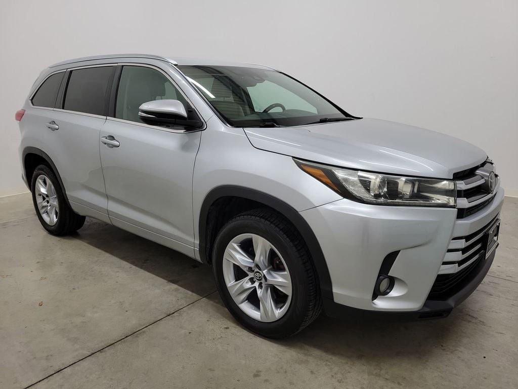 2017 Toyota Highlander Base