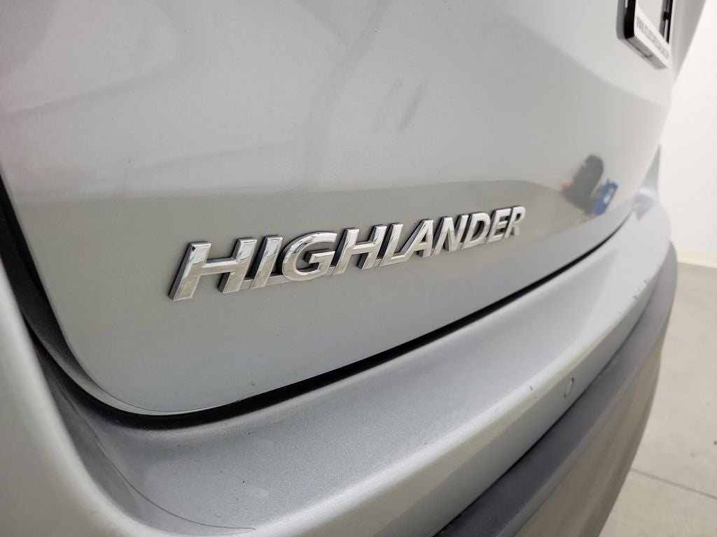 2017 Toyota Highlander Base