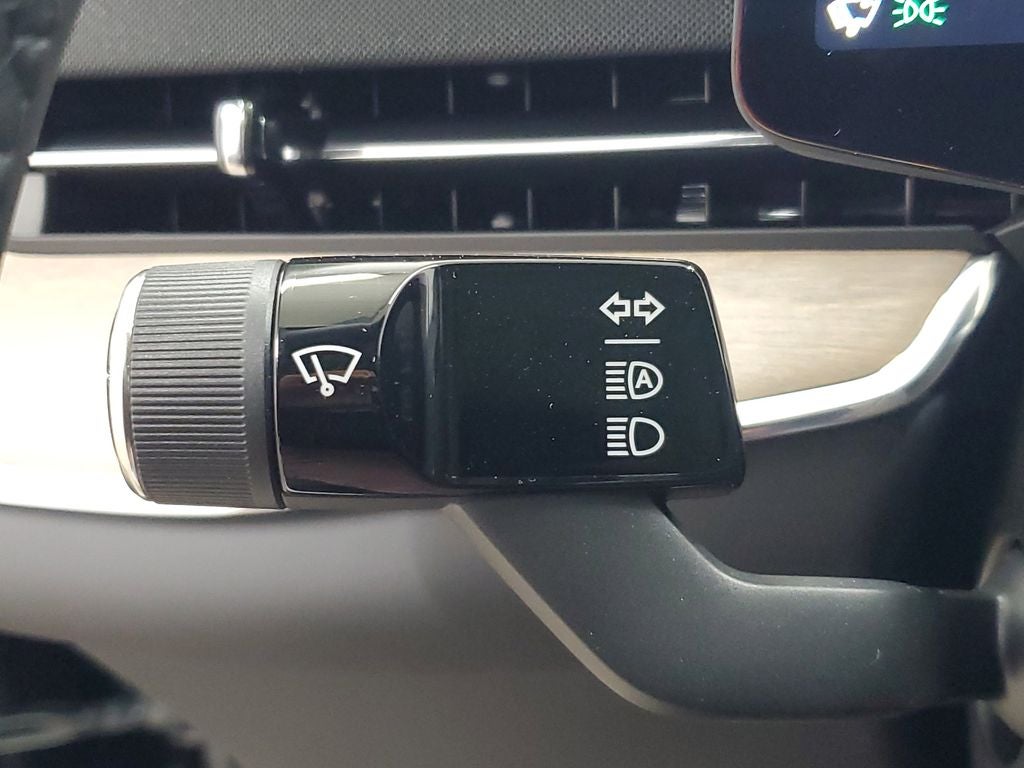 2025 Volvo EX90 Twin Motor Performance Ultra 6-Seater