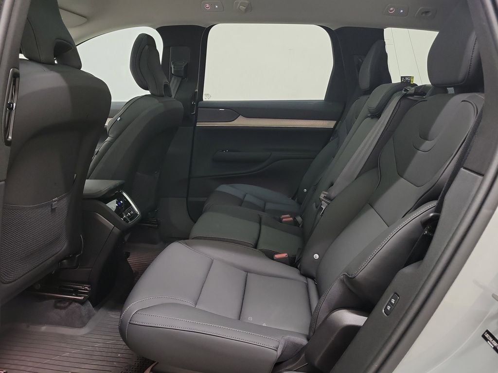 2025 Volvo EX90 Twin Motor Performance Ultra 7-Seater