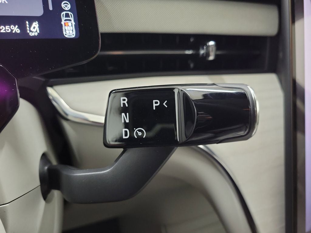 2025 Volvo EX90 Twin Motor Ultra 7-Seater