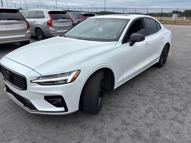 2024 Volvo S60 B5 Plus Black Edition