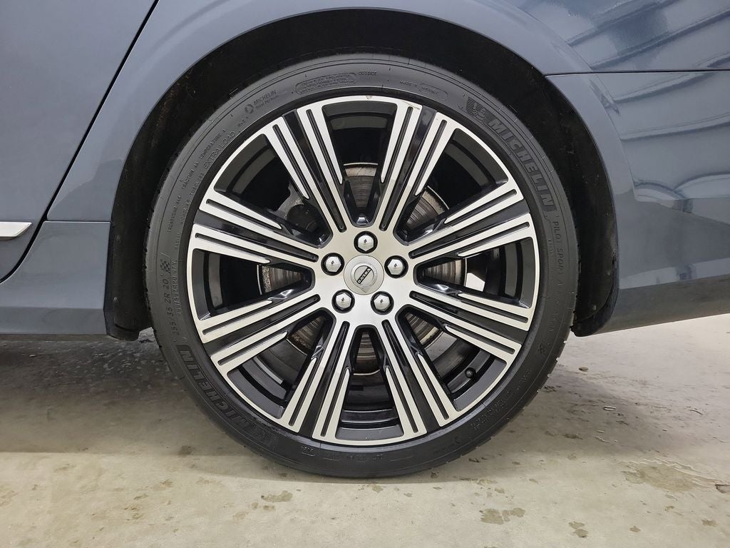 2023 Volvo S90 B6 Plus