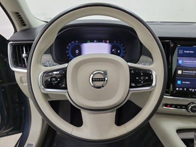 2023 Volvo S90 B6 Plus