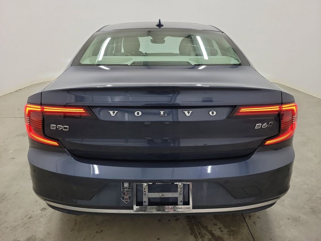 2023 Volvo S90 B6 Plus