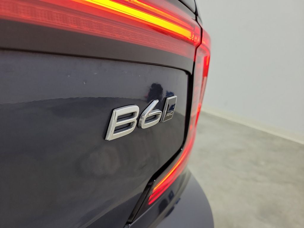 2023 Volvo S90 B6 Plus