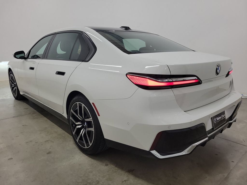 2024 BMW 7 Series 740i