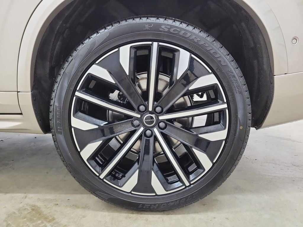 2026 Volvo XC90 B6 Ultra