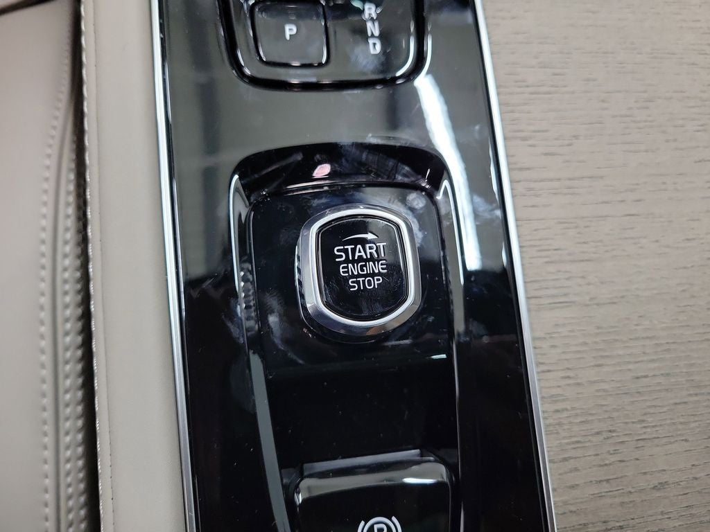 2026 Volvo XC90 B6 Ultra