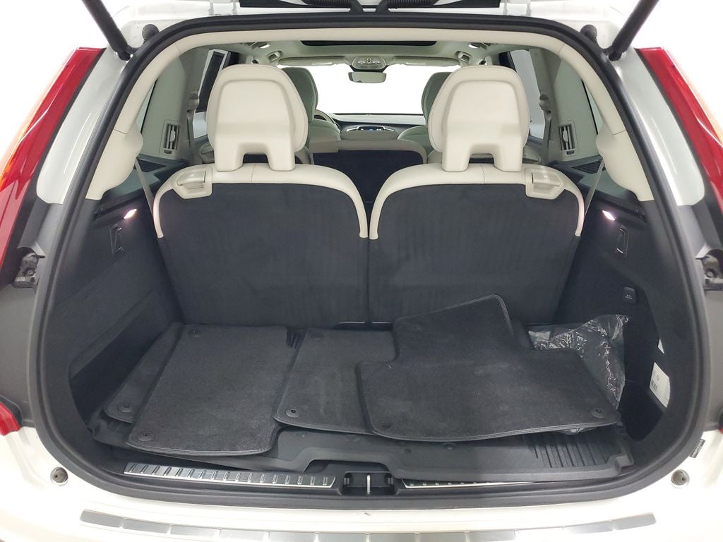 2025 Volvo XC90 B6 Plus 7-Seater