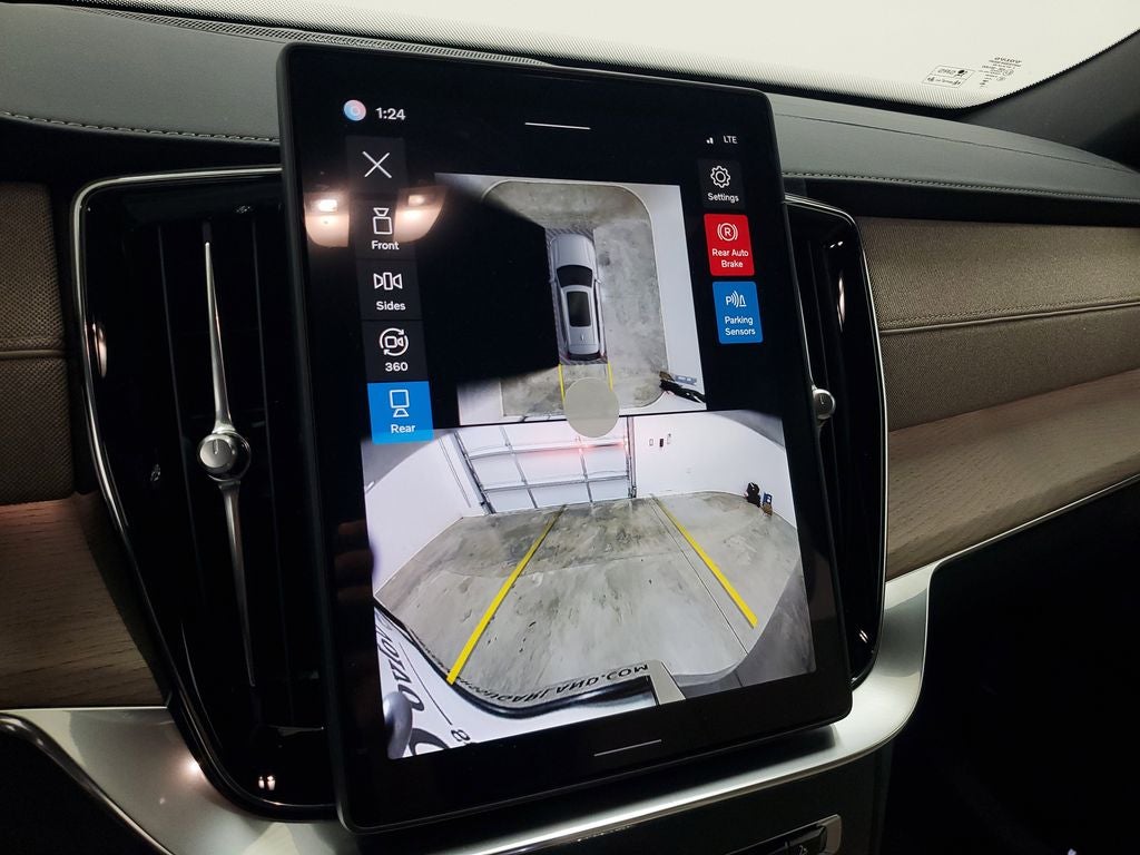 2026 Volvo XC90 B6 Plus 7-Seater