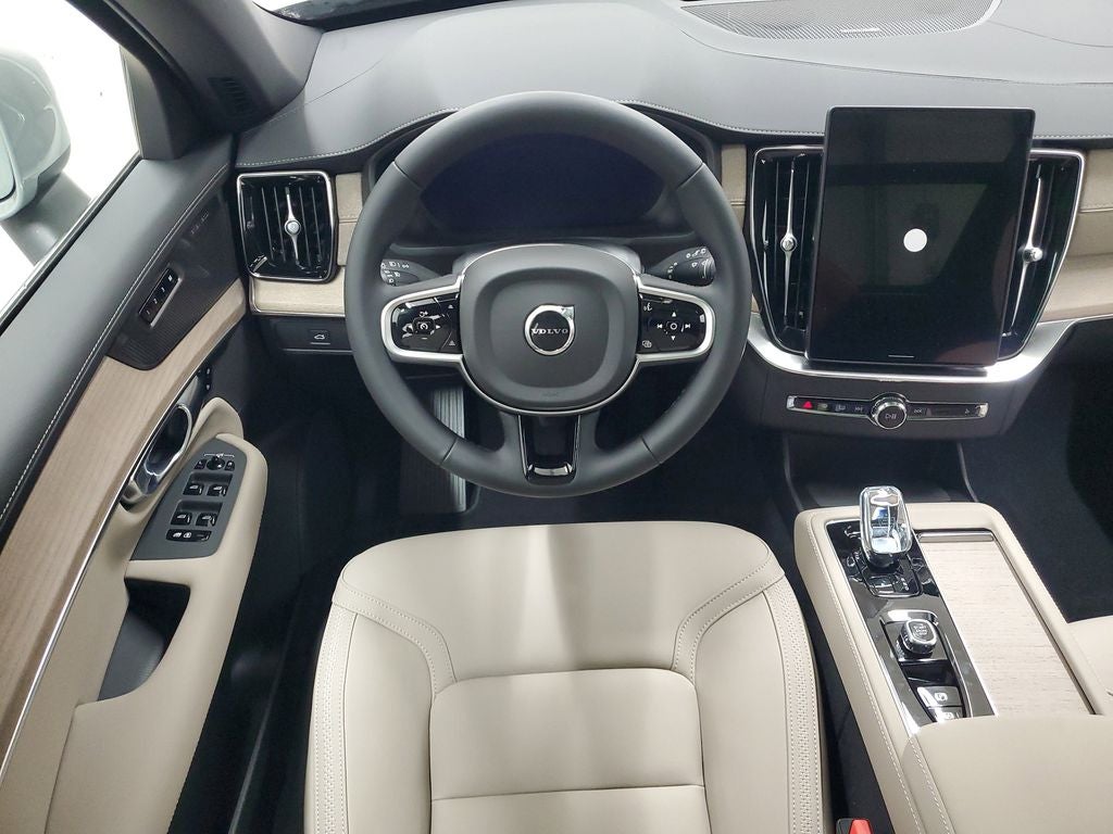 2026 Volvo XC90 B6 Plus 7-Seater