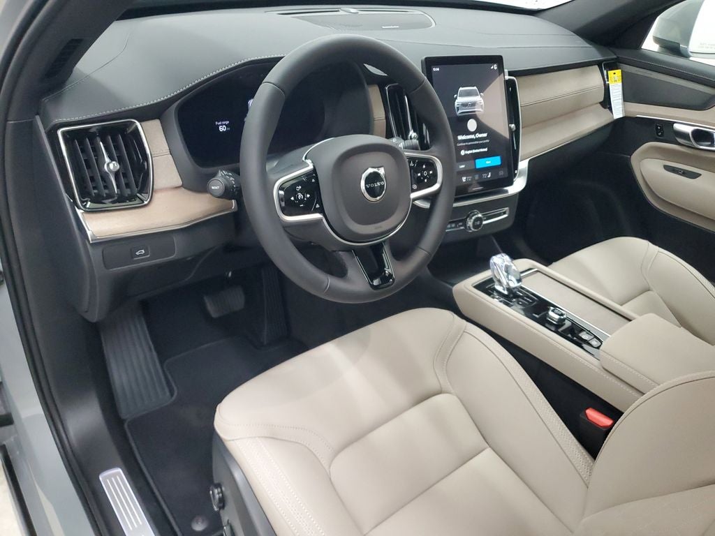 2026 Volvo XC90 B6 Plus 7-Seater