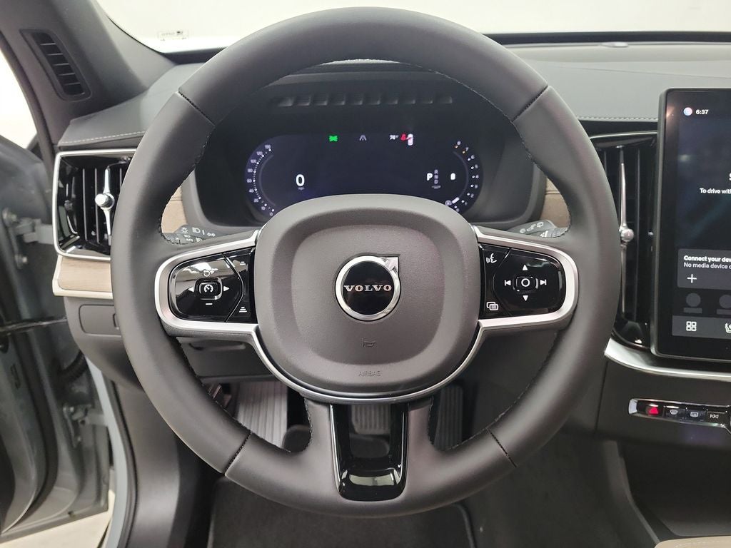 2026 Volvo XC90 B6 Plus 7-Seater