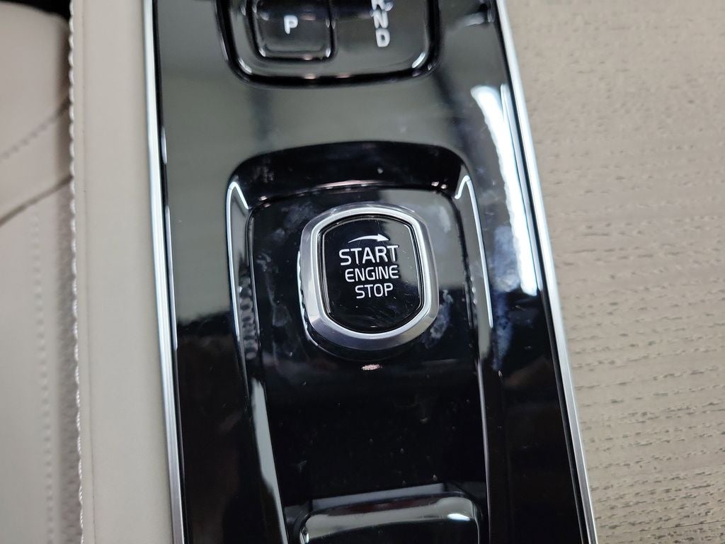 2026 Volvo XC90 B6 Plus 7-Seater