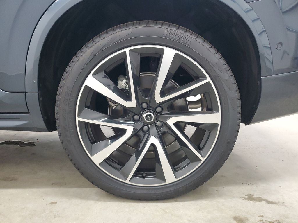 2025 Volvo XC90 B6 Plus 7-Seater