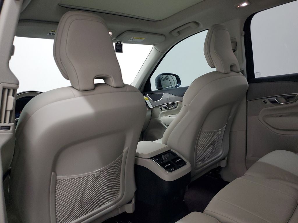 2025 Volvo XC90 B6 Plus 7-Seater