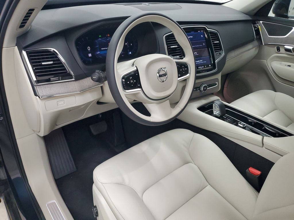 2025 Volvo XC90 B6 Plus 7-Seater