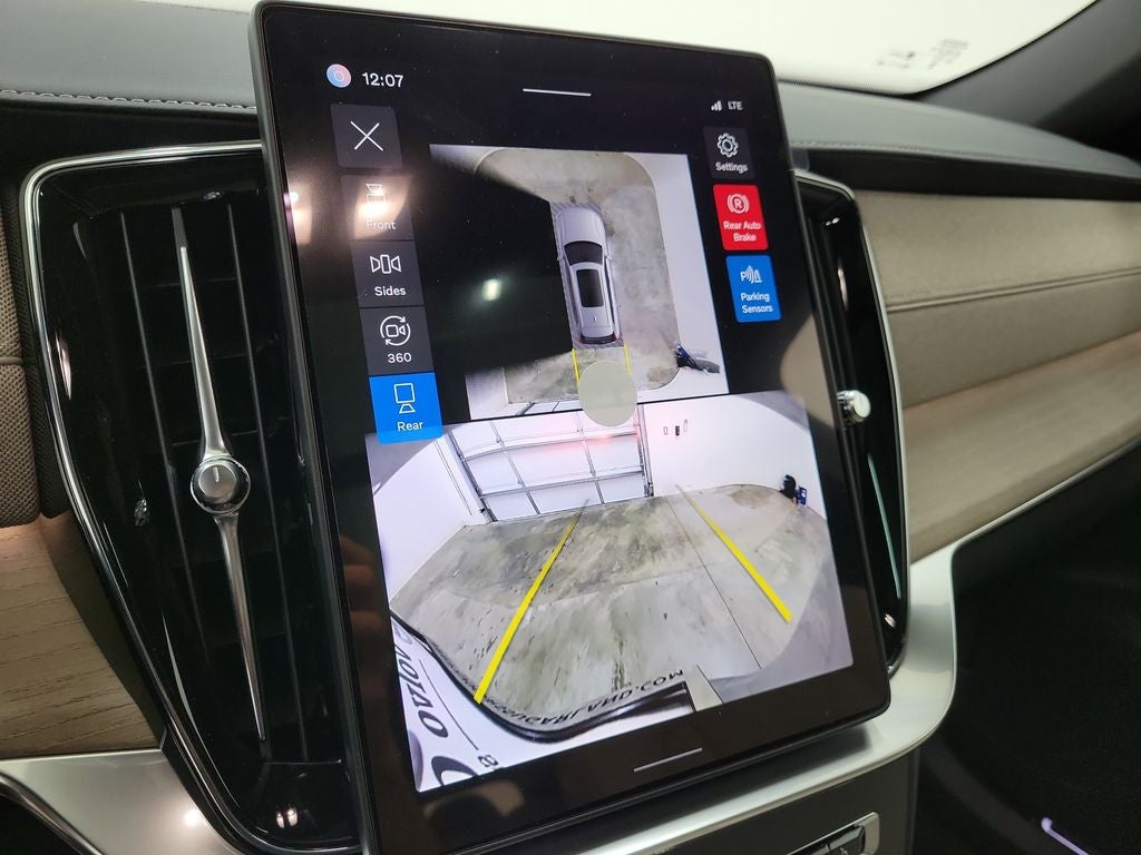 2026 Volvo XC90 B6 Plus 7-Seater