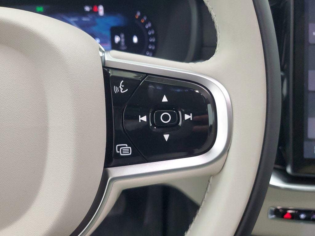 2026 Volvo XC90 B6 Ultra