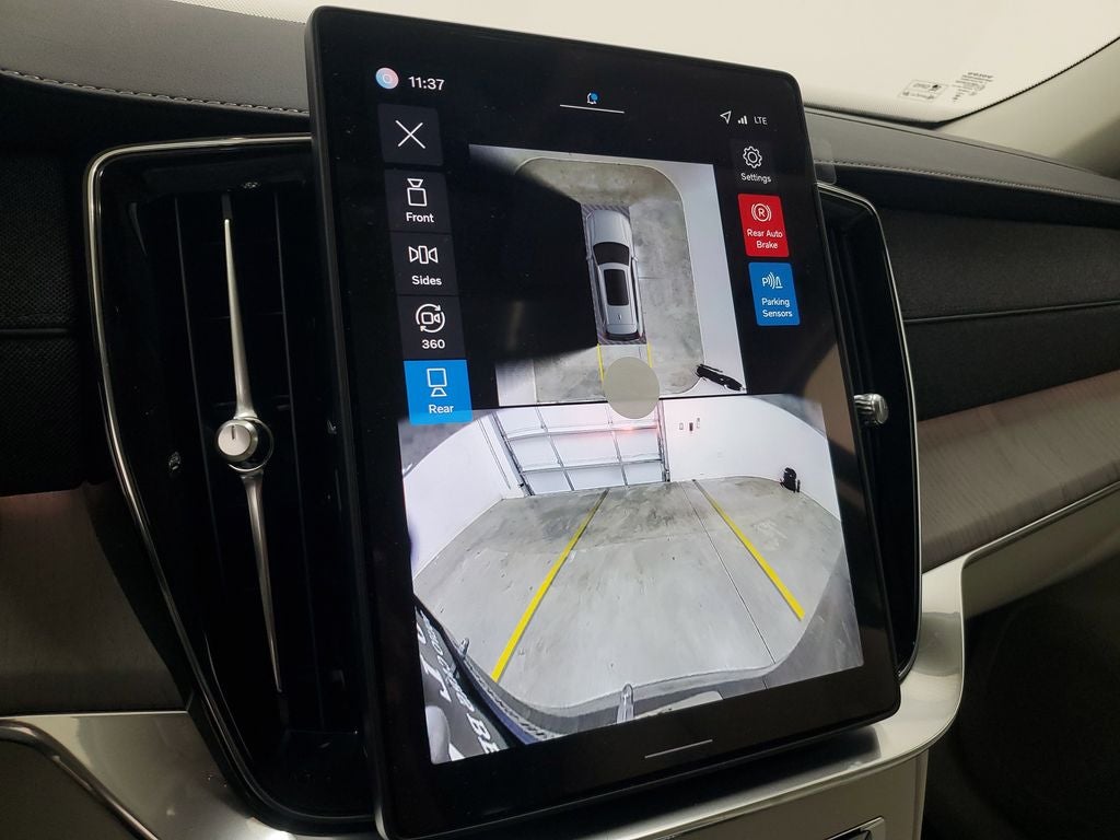 2026 Volvo XC90 B6 Ultra