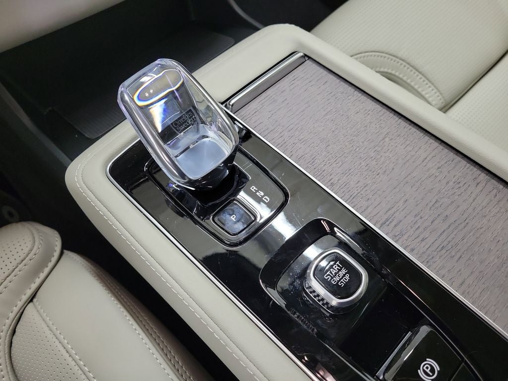 2026 Volvo XC90 B6 Ultra