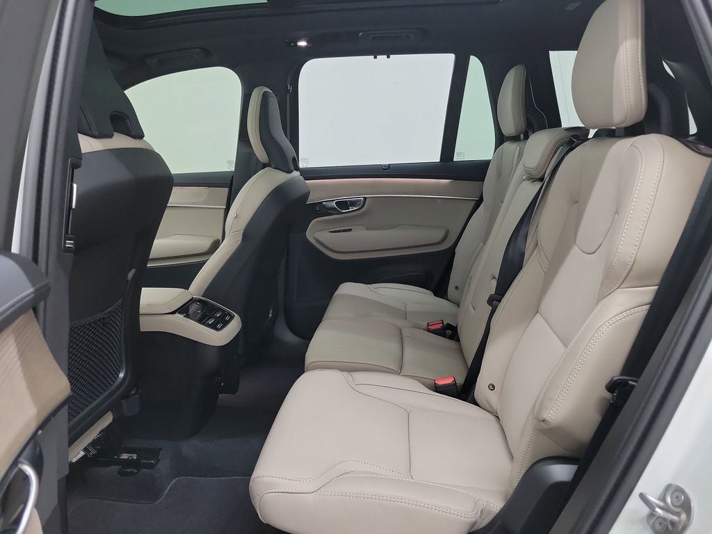 2026 Volvo XC90 B6 Ultra