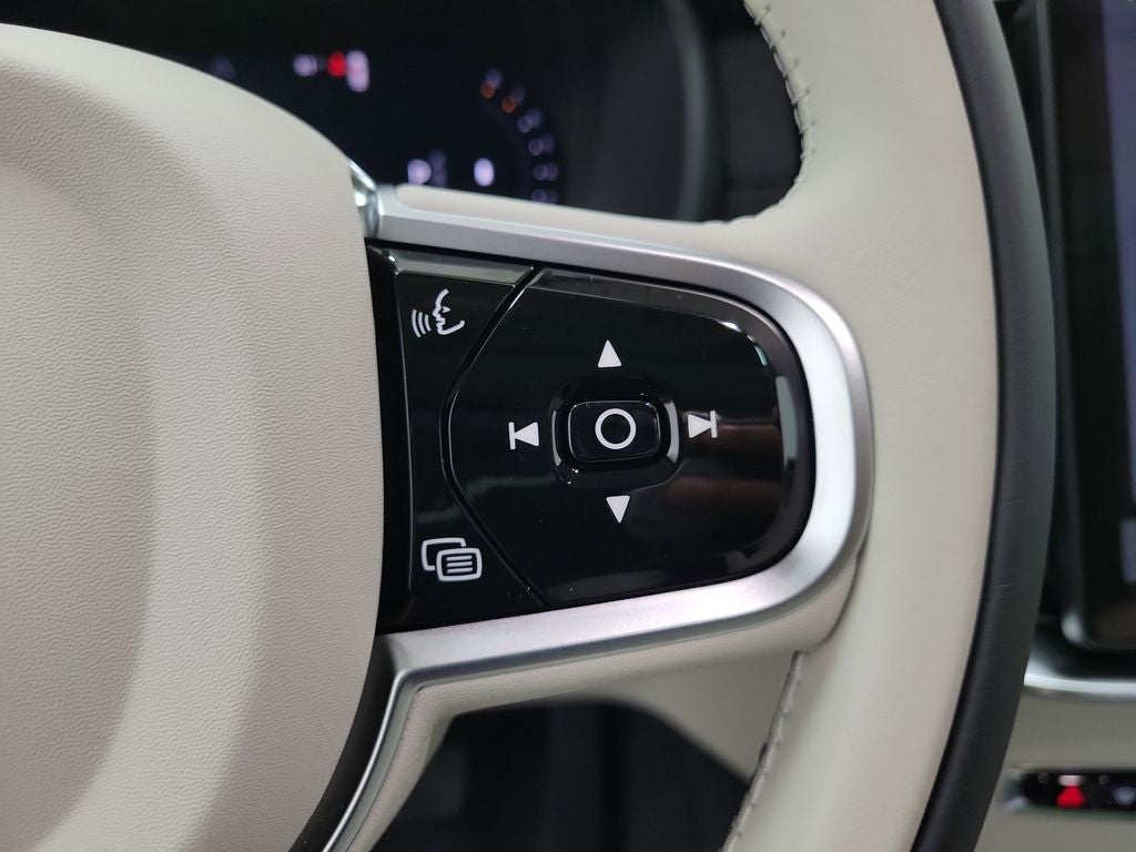 2026 Volvo XC90 B6 Ultra