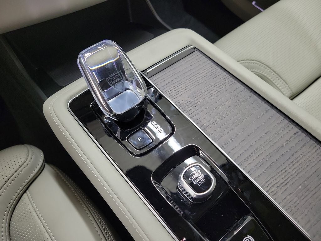 2026 Volvo XC90 B6 Ultra