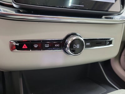 2026 Volvo XC90 B6 Ultra