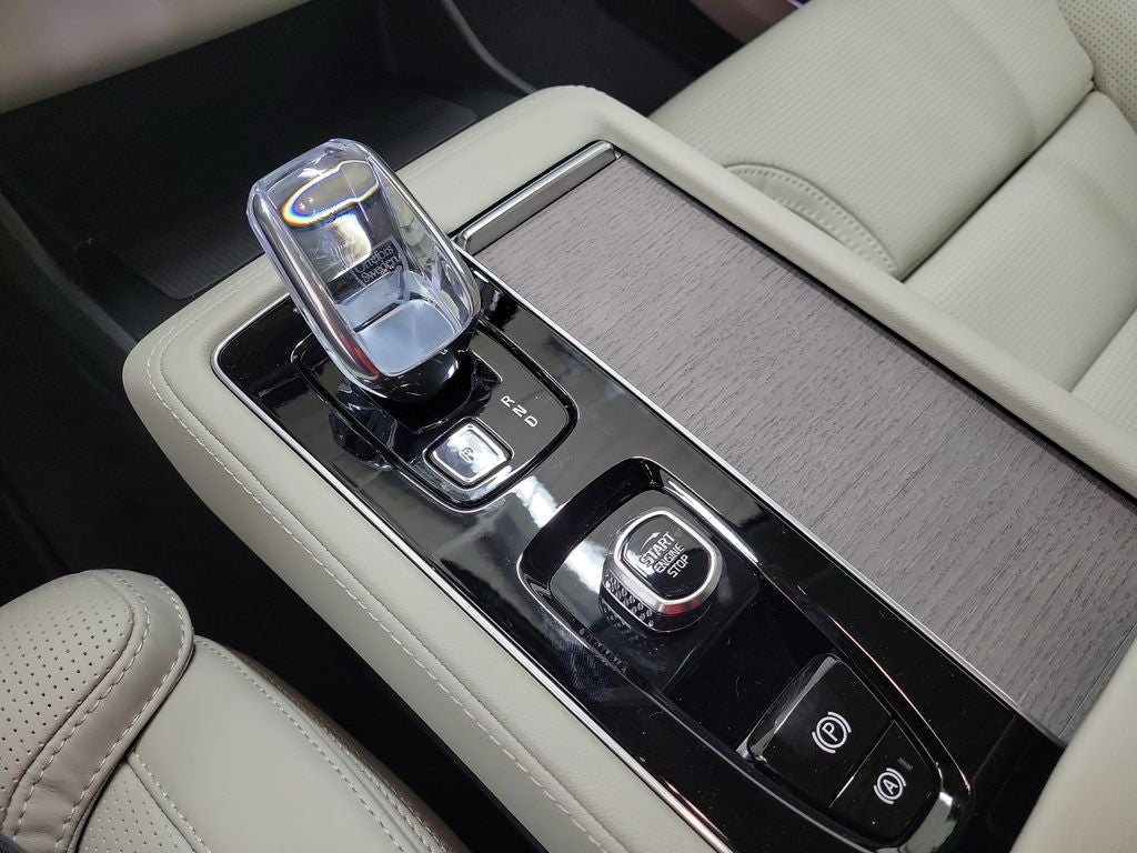 2026 Volvo XC90 B6 Ultra