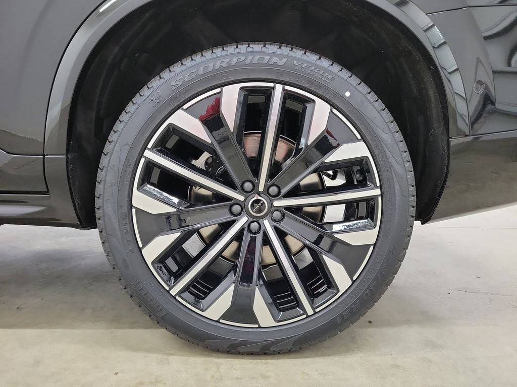 2026 Volvo XC90 B6 Ultra