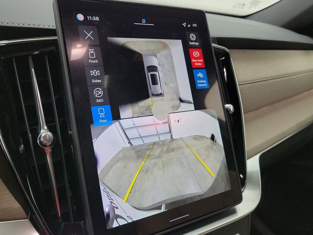 2026 Volvo XC90 B6 Ultra