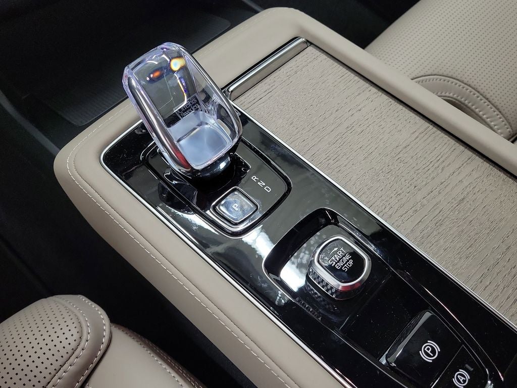 2026 Volvo XC90 B6 Ultra