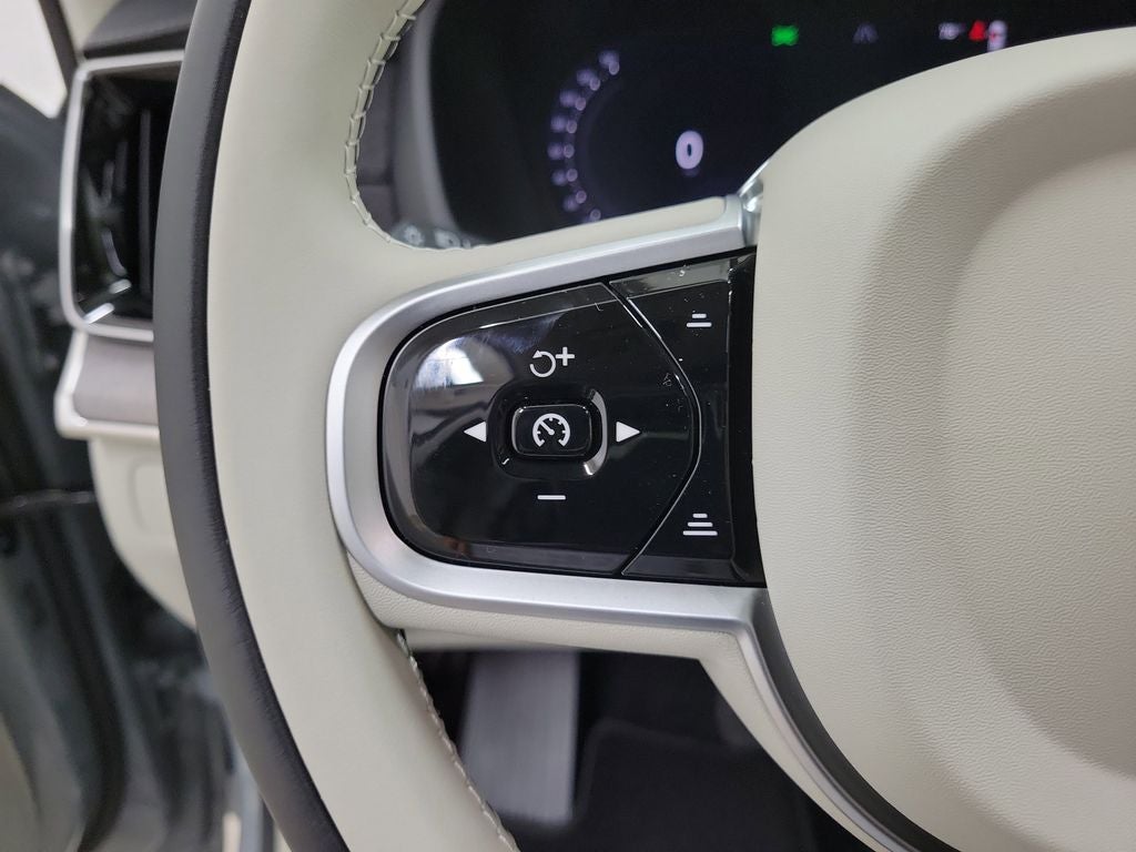 2026 Volvo XC90 B6 Ultra