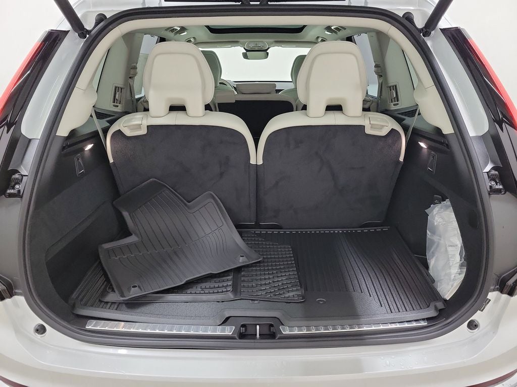 2026 Volvo XC90 B6 Ultra