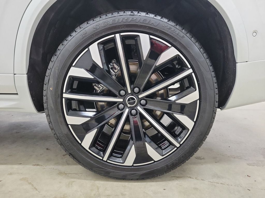 2026 Volvo XC90 B6 Ultra