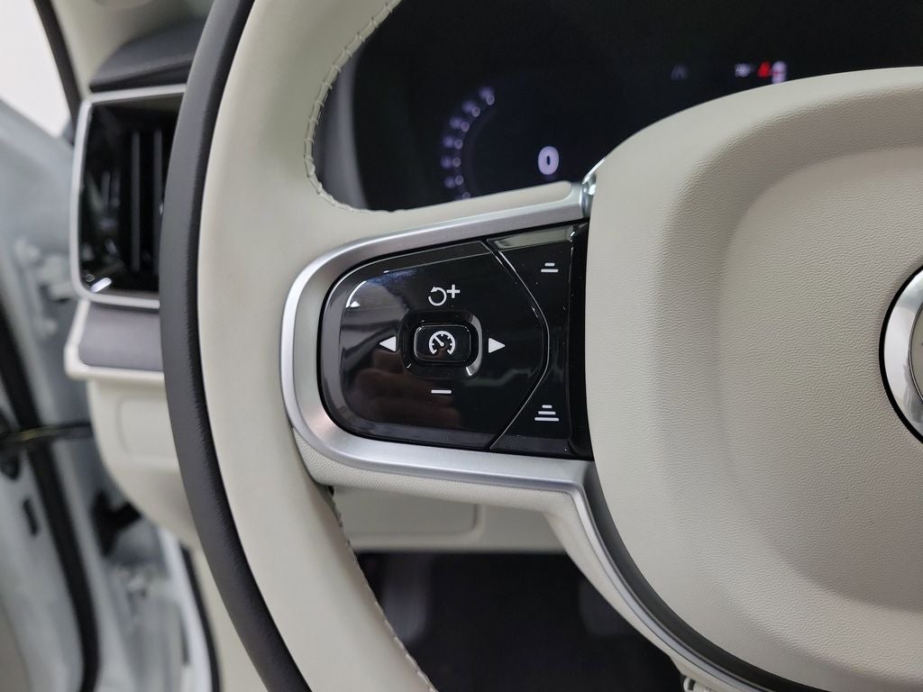 2026 Volvo XC90 B6 Ultra