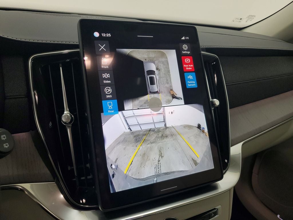 2026 Volvo XC90 B6 Ultra