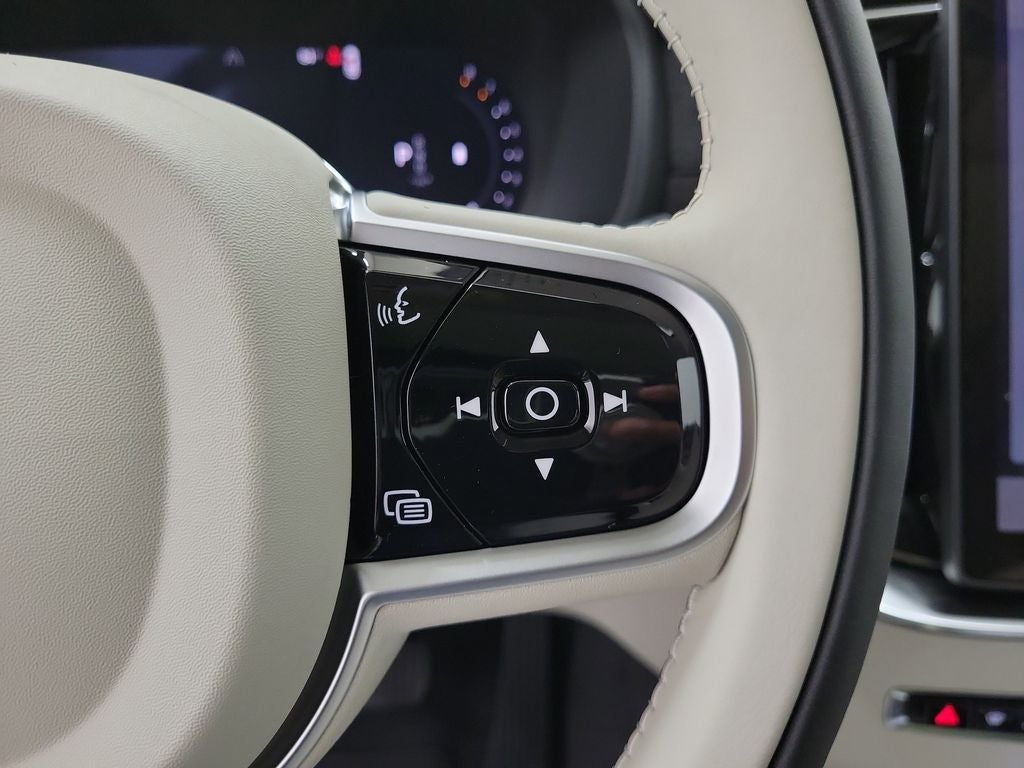 2026 Volvo XC90 B6 Ultra