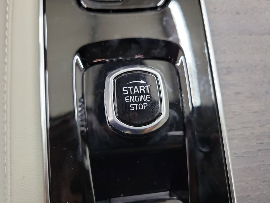 2026 Volvo XC90 B6 Ultra