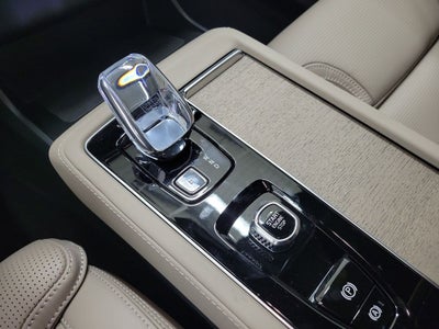 2026 Volvo XC90 B6 Ultra