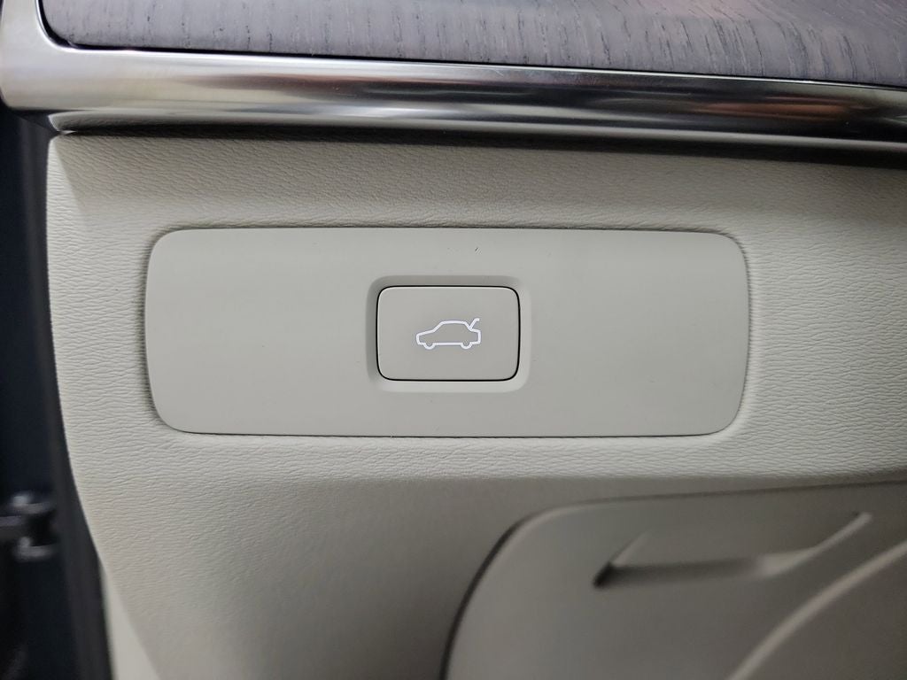 2026 Volvo XC90 B6 Ultra