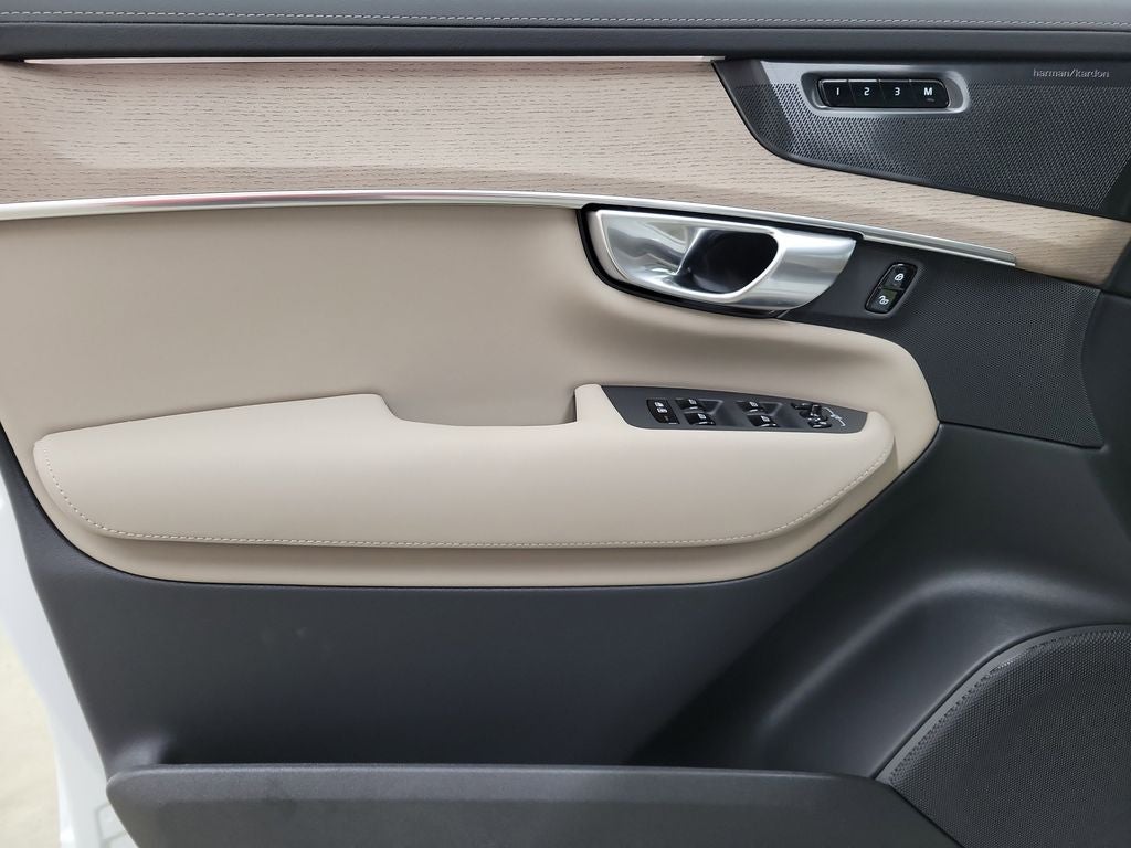 2026 Volvo XC90 B6 Ultra