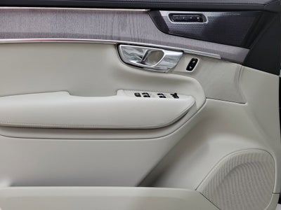 2026 Volvo XC90 B6 Ultra