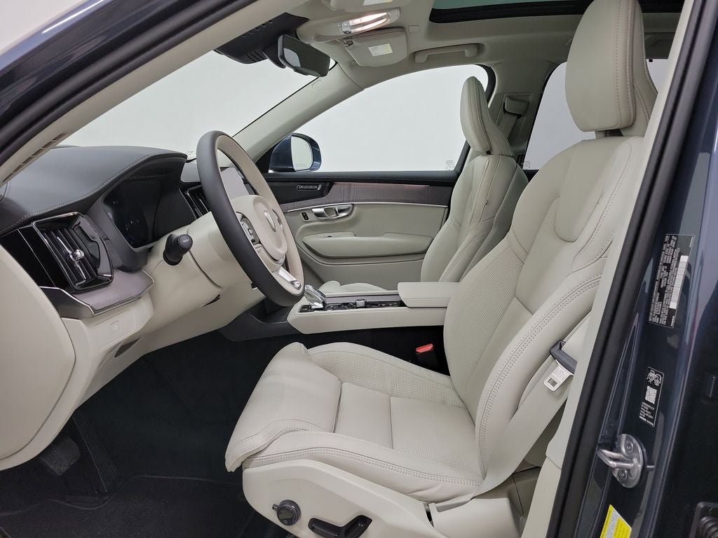 2026 Volvo XC90 B6 Ultra